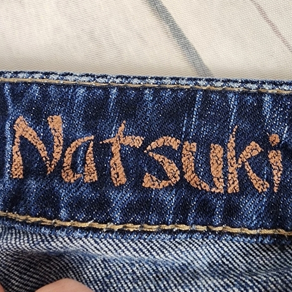 Silver Jeans Natsuki Midrise Bootcut Dark Wash Fade Size 29 - Picture 3 of 16